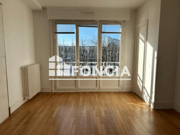 Location Appartement 7 pièces 191.08 m² - 12 QUAI DES INDES Lorient 56100