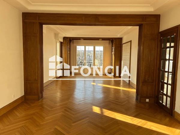 Location Appartement 7 pièces 191.08 m² - 12 QUAI DES INDES Lorient 56100