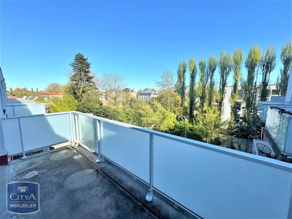 Appartement à louer 3 pièces 60.96m² Loos (59120)