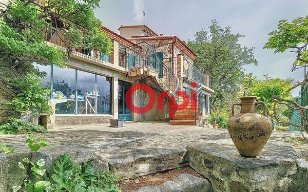 Maison à vendre    5 pièces •  Catllar