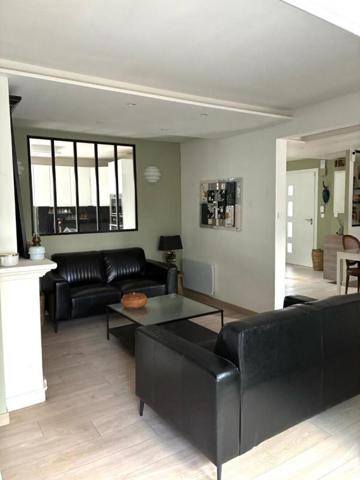 Maison familiale 6 chambres avec vie de plain-pied  au calme en impasse