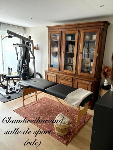 Maison familiale 6 chambres avec vie de plain-pied  au calme en impasse