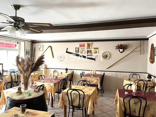 Magnifique hôtel-restaurant entièrement équipé, disposant d'une licence IV.