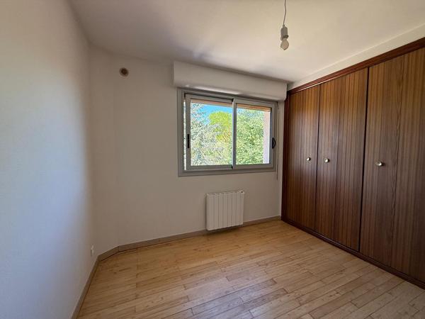 A LOEUR - PORTET SUR GARONNE - Maison T6 de 155 m² rénovée, avec cuisine équipée, climatisation, double garage et jardin cloturé - G1314