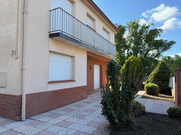 A LOEUR - PORTET SUR GARONNE - Maison T6 de 155 m² rénovée, avec cuisine équipée, climatisation, double garage et jardin cloturé - G1314