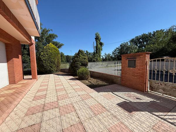 A LOEUR - PORTET SUR GARONNE - Maison T6 de 155 m² rénovée, avec cuisine équipée, climatisation, double garage et jardin cloturé - G1314