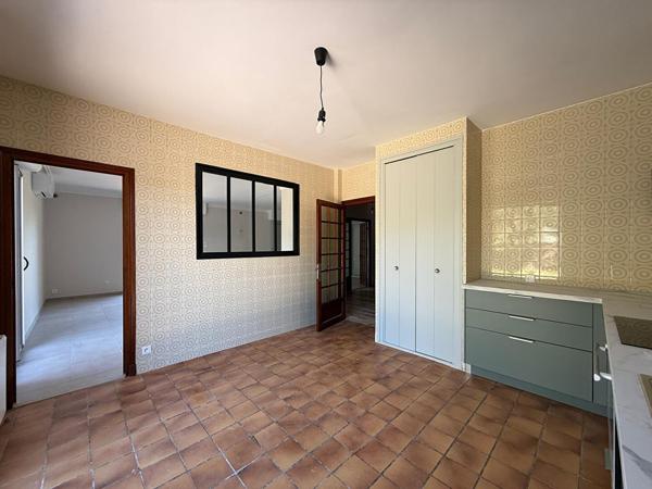 A LOEUR - PORTET SUR GARONNE - Maison T6 de 155 m² rénovée, avec cuisine équipée, climatisation, double garage et jardin cloturé - G1314