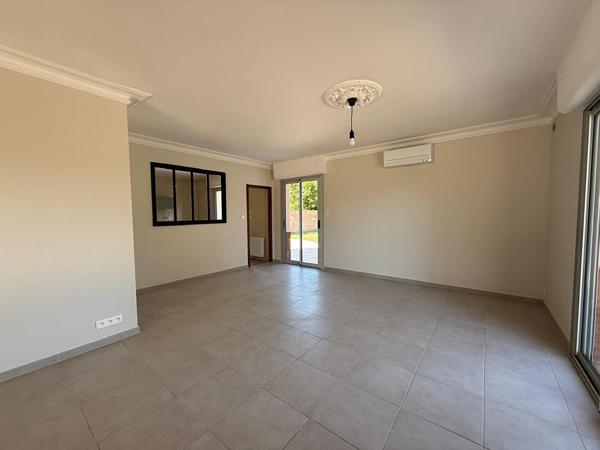 A LOEUR - PORTET SUR GARONNE - Maison T6 de 155 m² rénovée, avec cuisine équipée, climatisation, double garage et jardin cloturé - G1314