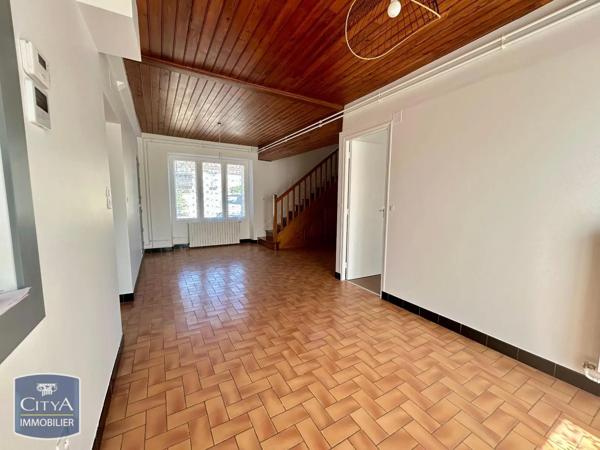 Maison à louer 4 pièces 93.7m² Mareau-aux-Prés (45370)