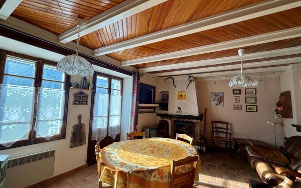 Maison à vendre    4 pièces • 60 m2 Valdrôme