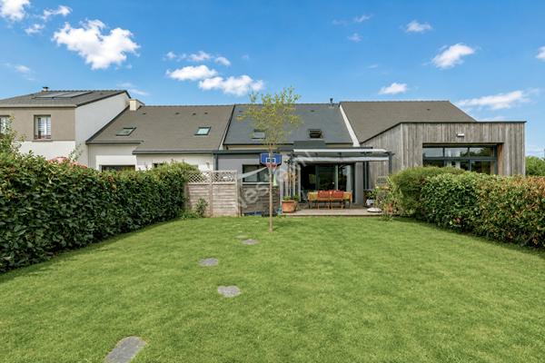 Maison contemporaine 5 pièces à vendre à Chavagne - Rare sur le marché