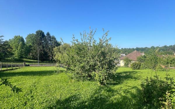 Terrain à vendre    Saint-Yrieix-la-Perche