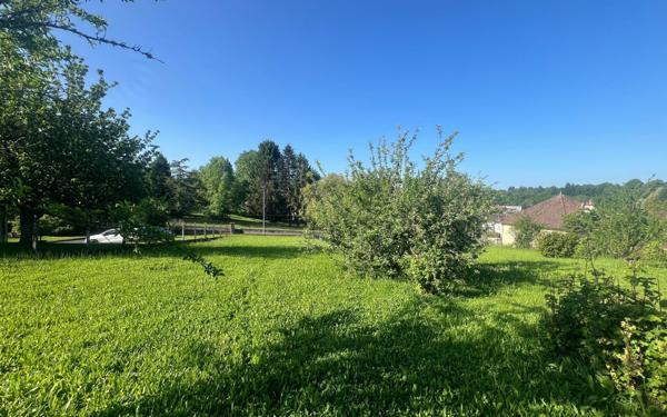 Terrain à vendre    Saint-Yrieix-la-Perche