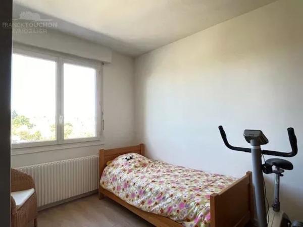 Appartement  4 pièce(s) 109 m2