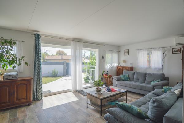 Maison Maison familiale Saint Medard En Jalles - 3 chambres et un bureau, piscine - Parcelle de 1 161m2 143 m²