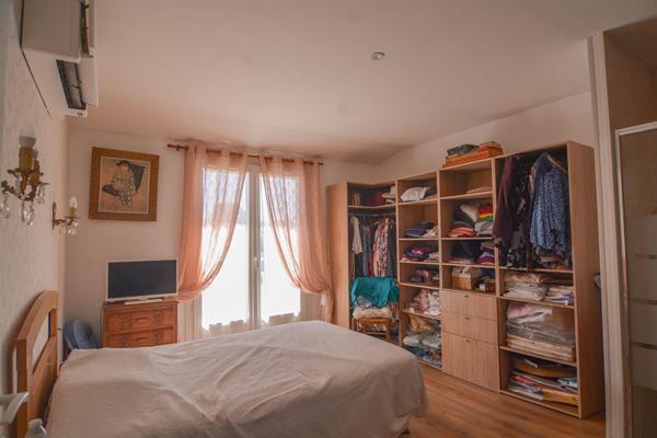 Maison Maison familiale Saint Medard En Jalles - 3 chambres et un bureau, piscine - Parcelle de 1 161m2 143 m²