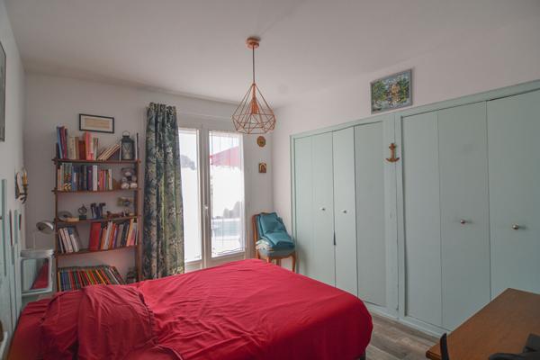 Maison Maison familiale Saint Medard En Jalles - 3 chambres et un bureau, piscine - Parcelle de 1 161m2 143 m²
