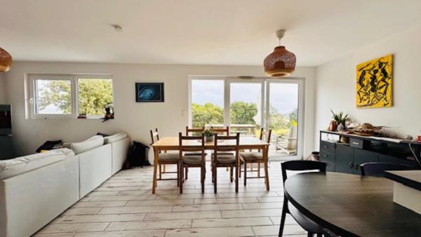 Un cadre idyllique, une maison lumineuse, un spa avec vue : votre havre de paix à Crozon