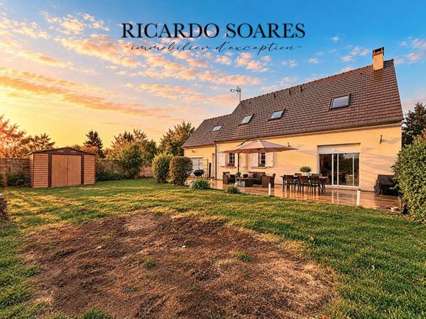 60700 PONT-SAINTE-MAXENCE (SARRON) - MAISON FAMILIALE 7 PIÈCES / 157 M2 AU SOL / 5 CHAMBRES / DOUBLE GARAGE / TERRAIN 876 M²
