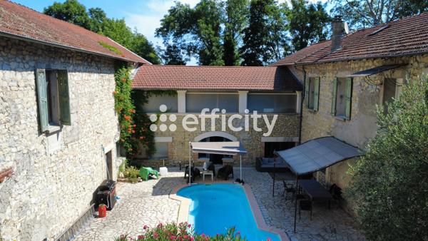 Maison 17 pièces - 450 m²