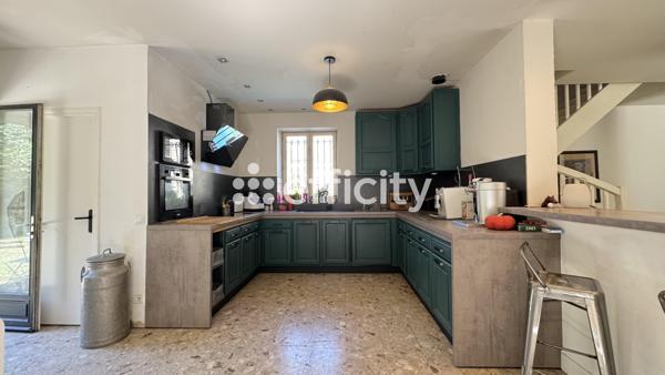 Maison 17 pièces - 450 m²