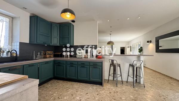 Maison 17 pièces - 450 m²