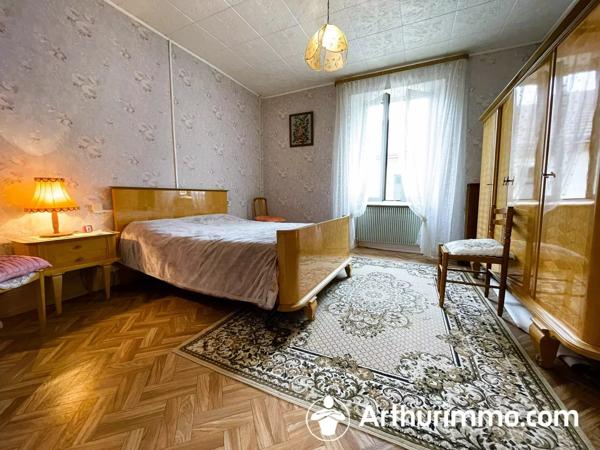 Vente                                                      Maison
                        
                     5 pièces                      121 m2                     à Hérimoncourt