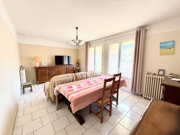 La Ferté-Gaucher (77320) Maison de plain-pied - 93m ² - sous-sol total