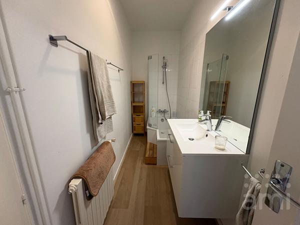 APPARTEMENT RENOVE NIORT - 3 pièce(s) - 81 m2