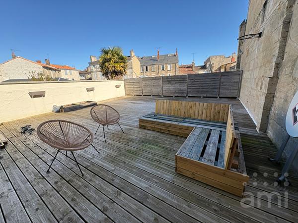 APPARTEMENT RENOVE NIORT - 3 pièce(s) - 81 m2