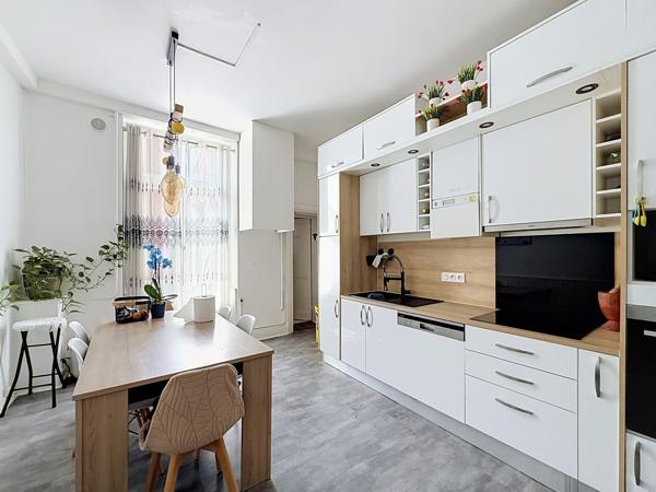 Appartement
         4 pièces
        - 132 m² 199 900 € *
