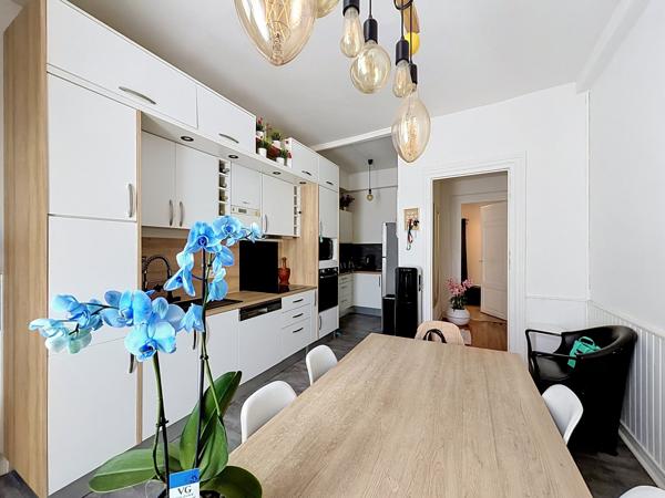 Appartement
         4 pièces
        - 132 m² 199 900 € *
