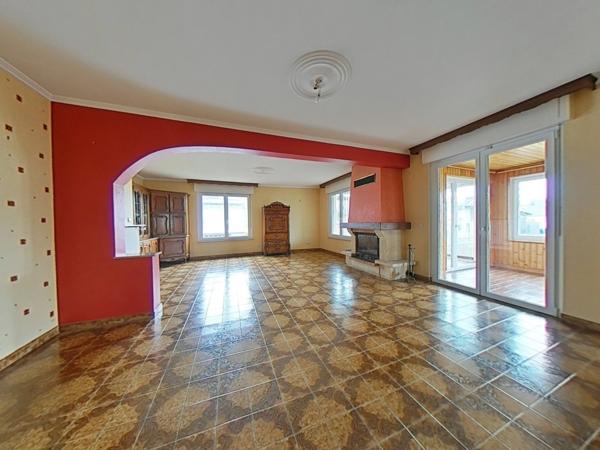 RARE À FLORANGE – Pavillon individuel plain pied sur sous-sol - 1 192 m² exposé Sud-Ouest – Volumes et potentiel !