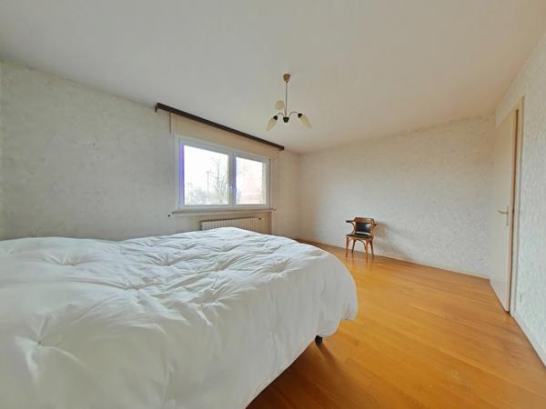 RARE À FLORANGE – Pavillon individuel plain pied sur sous-sol - 1 192 m² exposé Sud-Ouest – Volumes et potentiel !