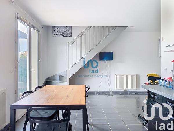 Maison à vendre 5 pièces 95 m² Fontenay-Trésigny