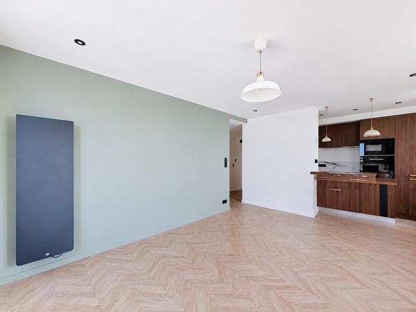 EXCLUSIVITÉ BREST : À LOUER APPARTEMENT T3, ENTIÈREMENT RÉNOVÉ EN VIDE