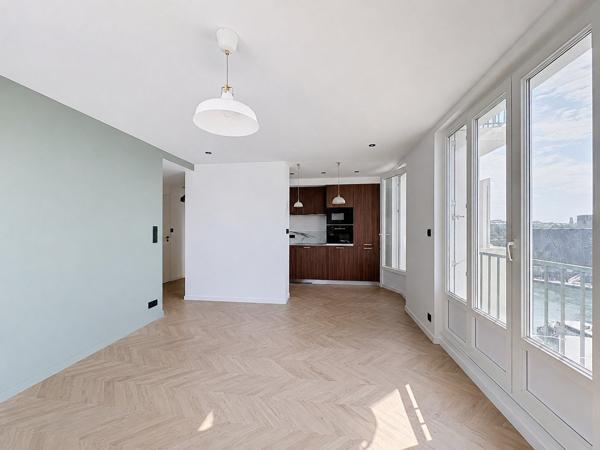EXCLUSIVITÉ BREST : À LOUER APPARTEMENT T3, ENTIÈREMENT RÉNOVÉ EN VIDE