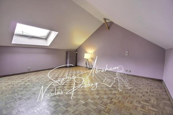 Maison en pierres rénovée, 6 chambres avec jardin et garage