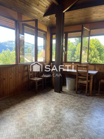Chalet de 140m² (117m² loi carrez ) proche du  centre villagesur 348m² de terrain - opportunite locative