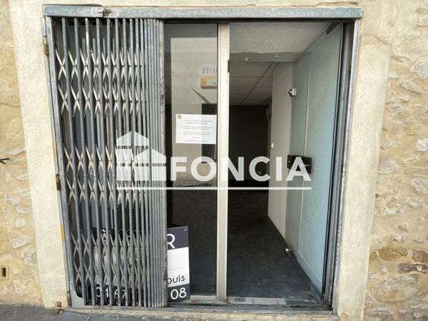 Location Local commercial 1 pièce 18 m² - 21 RUE BASSE Vergeze 30310