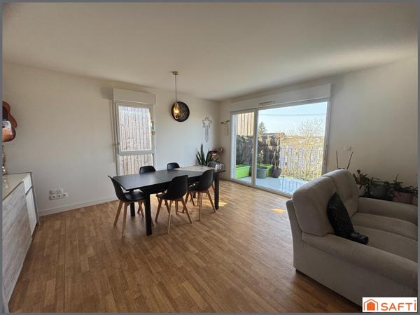 Au dernier étage avec terrasse