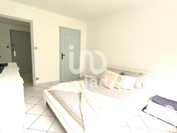 Appartement à vendre 4 pièces 80 m² Bourgoin-Jallieu