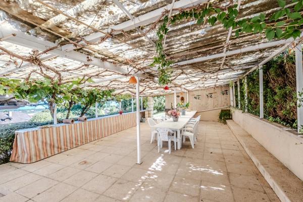 À vendre - Grande maison de caractère sur la commune de Marin, avec vue imprenable sur le lac et les montagnes