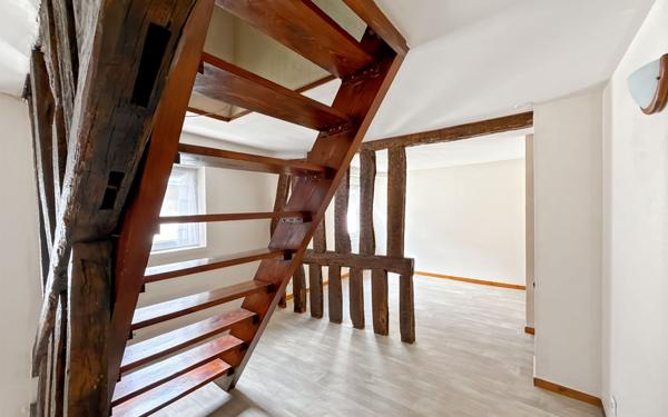 Appartement à vendre    2 pièces • 38 m2 Orléans