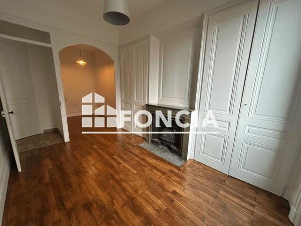Location Studio 31.7 m² - 77 RUE LOUIS BECKER Villeurbanne 69100