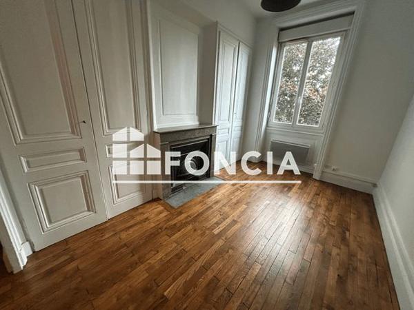 Location Studio 31.7 m² - 77 RUE LOUIS BECKER Villeurbanne 69100