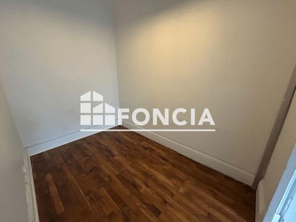 Location Studio 31.7 m² - 77 RUE LOUIS BECKER Villeurbanne 69100