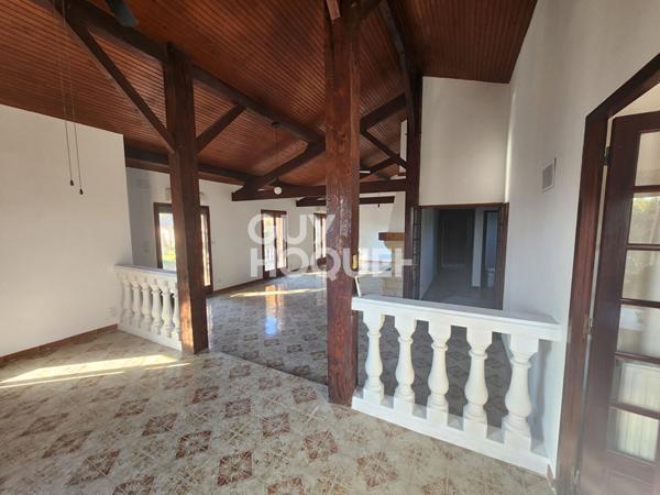 Maison Mas Grenier 5 pièce(s) 177 m2 sur parcelle de 6 209 m² !