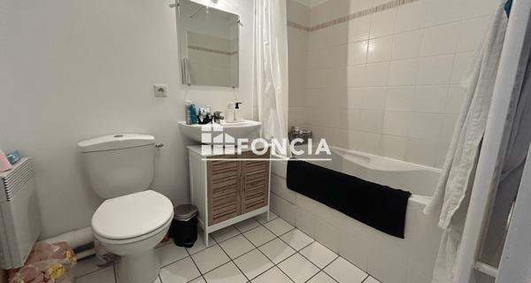 Location Appartement 3 pièces 57.9 m² - Riorges 42153
