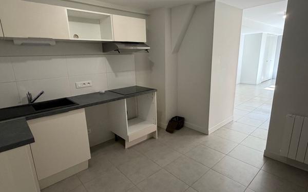 Appartement à vendre    2 pièces • 59,60 m2 Lyon 5